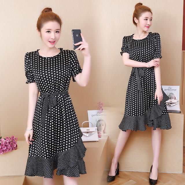 天呐!40岁的女人一定要穿性感迷人的“鱼尾裙”，轻松穿出s型!