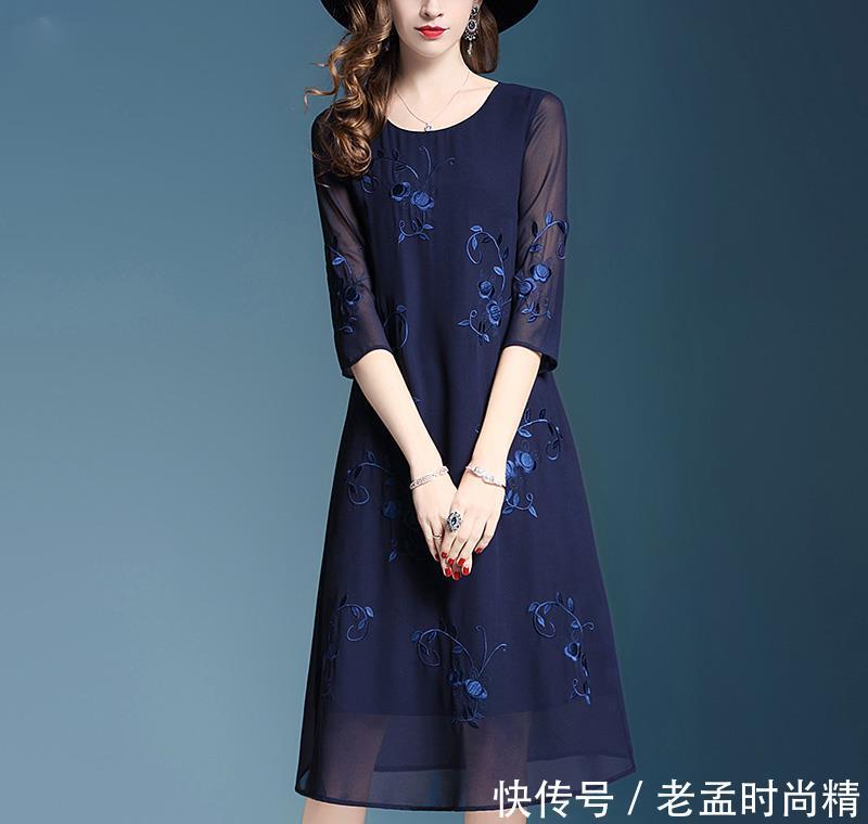 『宽松连衣』女人如果40来岁就要好好打扮!试试这些春裙,搭配裸靴,美炸天