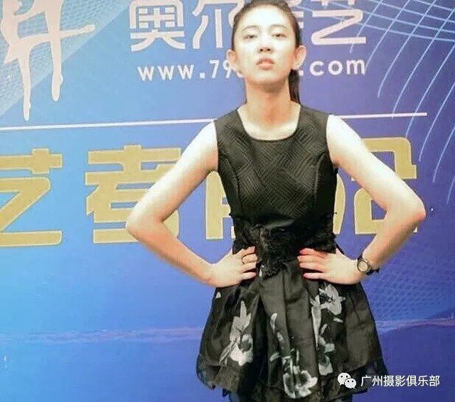 细数拍人像几个重要的手部摆姿的要点，您一定要记清楚了。