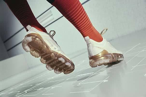  系列：全掌气垫取缔传统鞋底，重新定义Air系列的VaporMax还是双百搭王