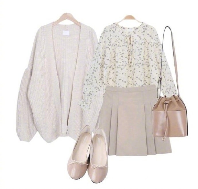 『大地色』乍暖还寒时期别穿太少,百搭的白色开衫来帮你,休闲优雅还吸睛