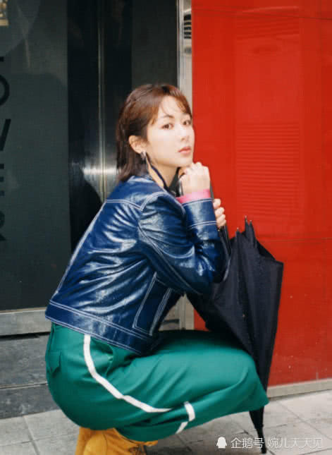 离开《香蜜》后，杨紫穿绿色裙子美得窒息，这腿是真实存在的吗？