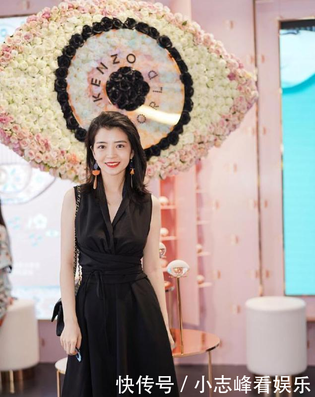 「清爽」夏季变美这样穿,三木博主连衣裙太时尚了,清爽优雅显身材