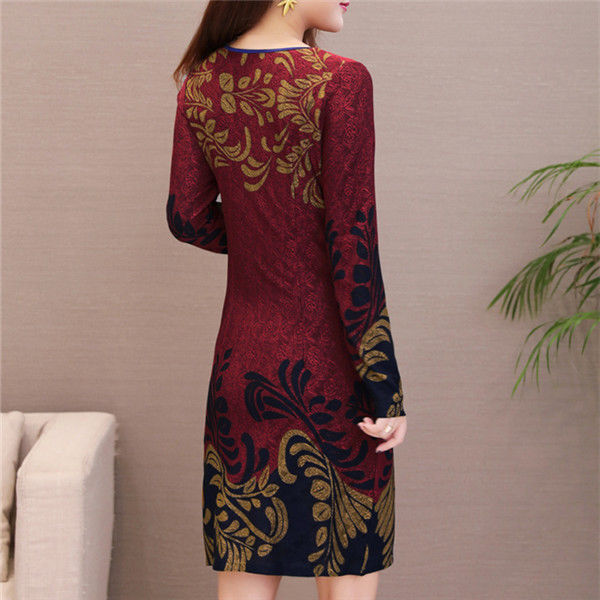 有一种美叫“旗袍”，立秋已到，42岁老婆穿旗袍，简直美若天仙