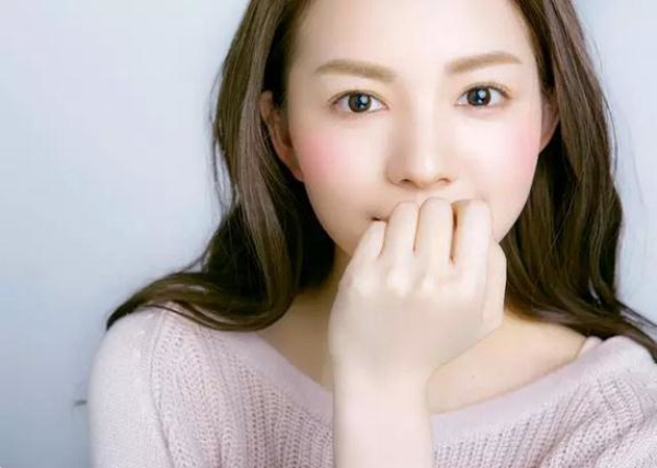 每天啪啪拍脸的目的是什么？了解这些让你变美十倍