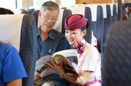  离职率■高铁女乘务员青春靓丽，为啥离职率那么高？离职女乘务