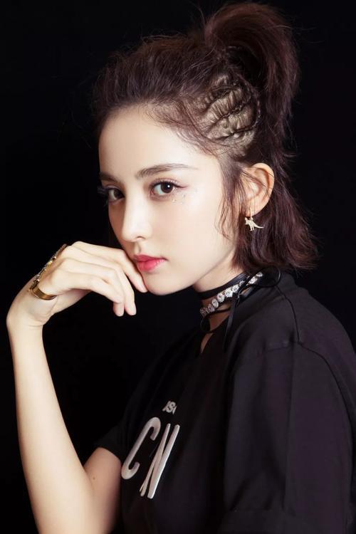 堪比整容的7个发型，谁留谁好看