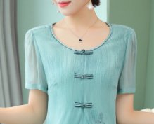 太惊艳了!敢穿旗袍的女人，一颦一笑都是迷人的风情