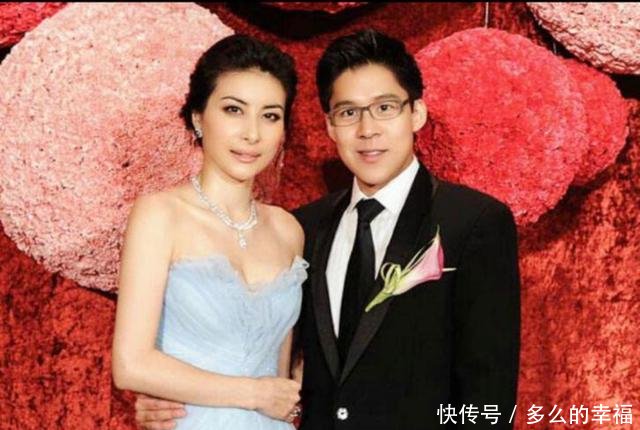 『大儿子』霍启刚宅家陪伴妻儿!郭晶晶入镜温柔大方,6岁儿子十分认真