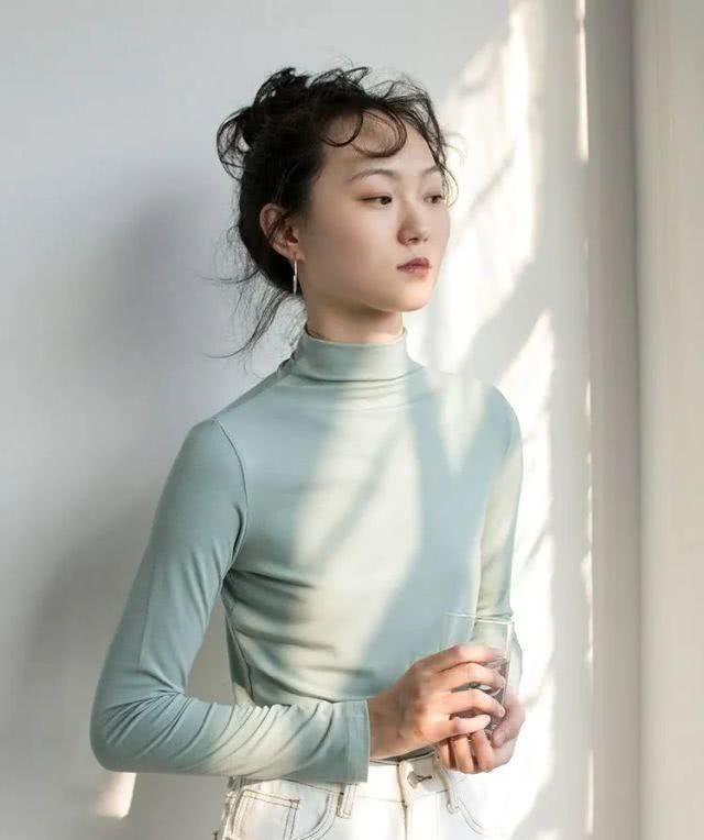  『公式』叠穿≠乱穿，这个春天的时尚叠穿公式就看它！