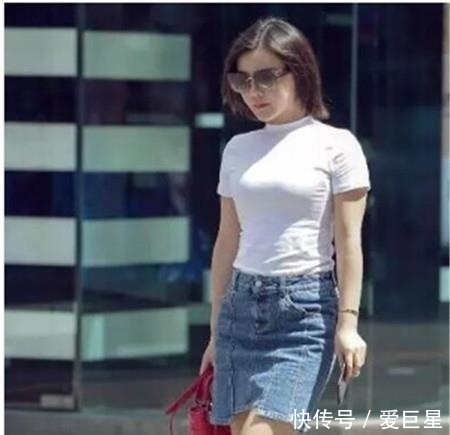 感觉@街拍集:尖头高跟鞋,给人仙气十足的感觉,衬托出高贵气质