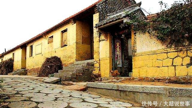 \＂i6\＂: \＂http://p6.qhimg.com/t016b7b2bc792bb519d.jpg?size=400x275\＂石磨奇案河里钓出尸体，石磨绑缚尸身，知县妙计破案，凶手被擒