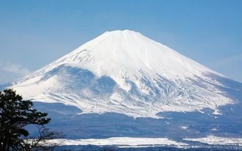 富士山原来不是日本的，每年需交天价租金，归还可能血本无归