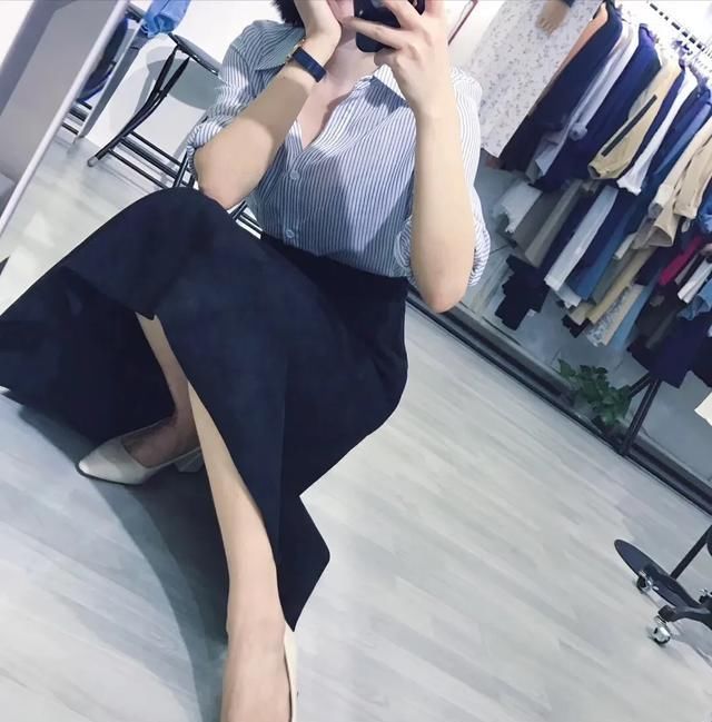  平平■有哪些衣服看着平平无奇,穿起来却贼靓的