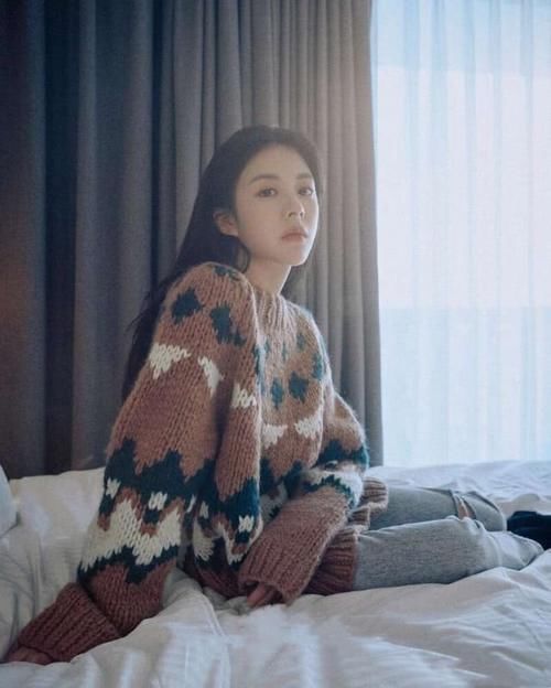 「感觉」依靠整形成功出道,全脸亲自设计,高允真做了我们不敢做的事