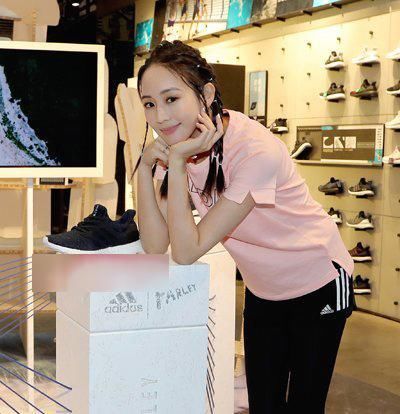 女星时尚发型扎起来的漂亮造型！