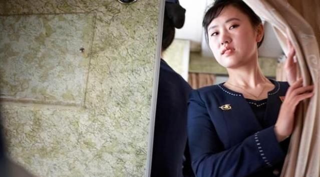 飞机起飞后，空姐为何会把头等舱的布帘拉上？里头藏有什么猫腻