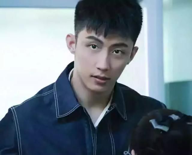 想“换脸”不用去整容院，换个发型超省钱！