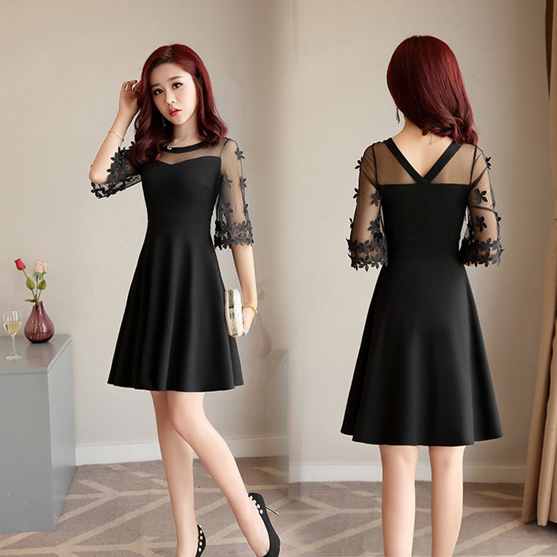 现在的小姑凉真会打扮，大胆“透视装”直接穿，不知要迷倒多少人