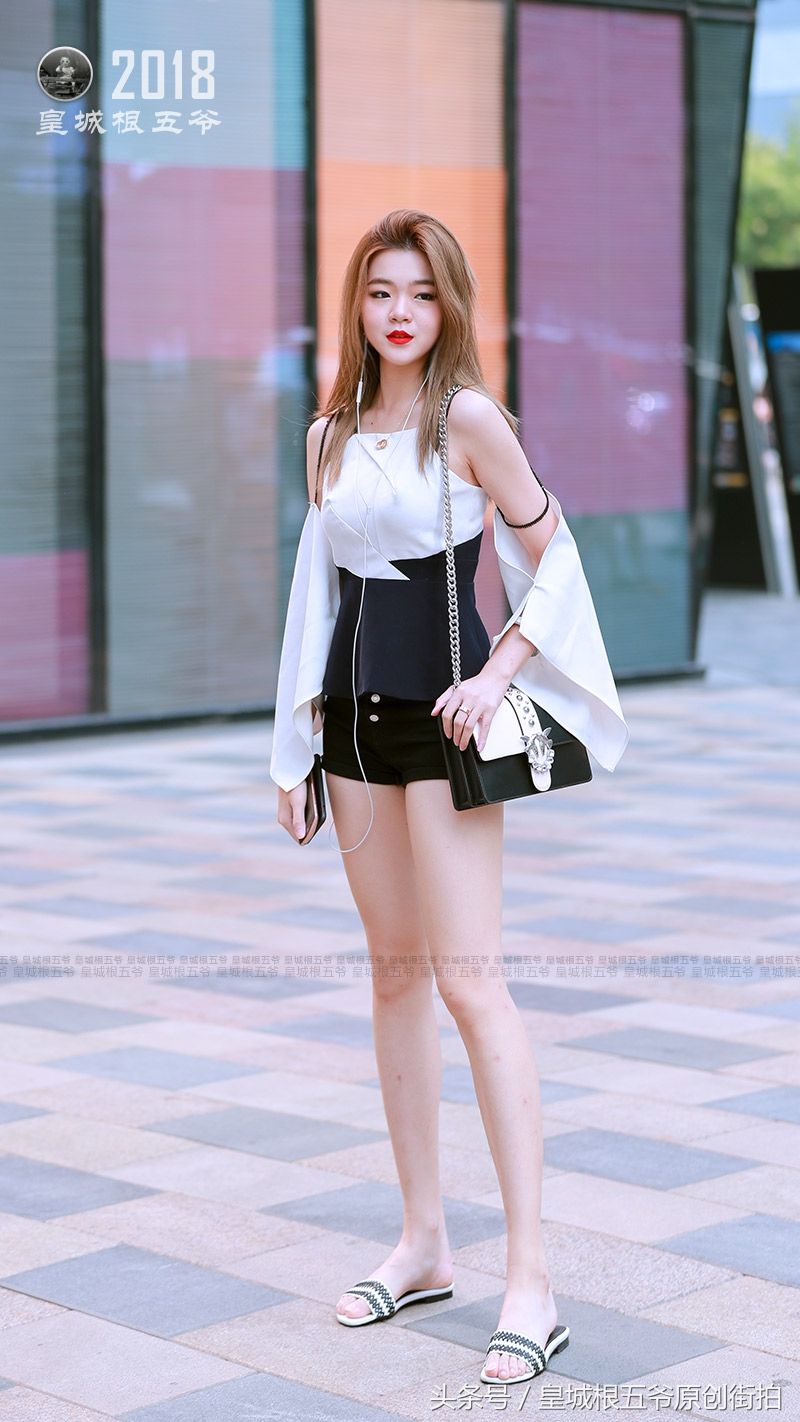 街拍:你说太老土，我说很时髦，每一个都有自己对美的定义