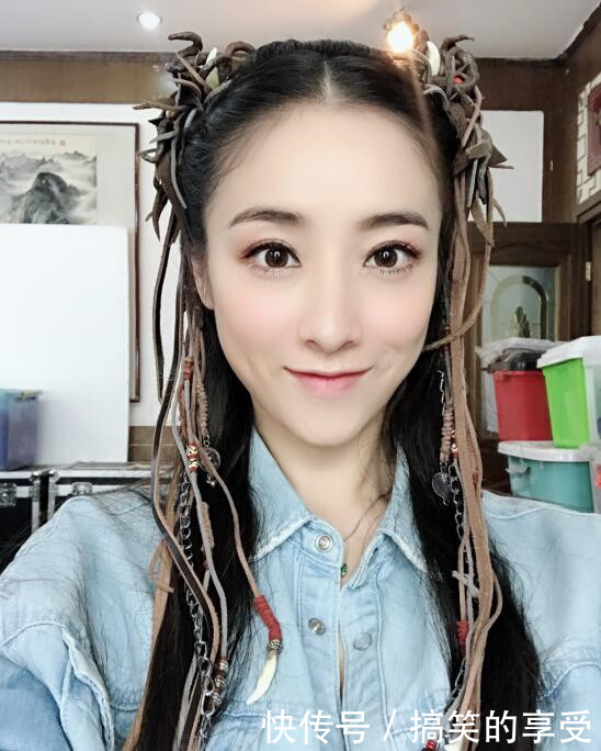 她是张艺谋再婚超生事件爆料人,曾被质疑炒作,现已结婚近照曝光