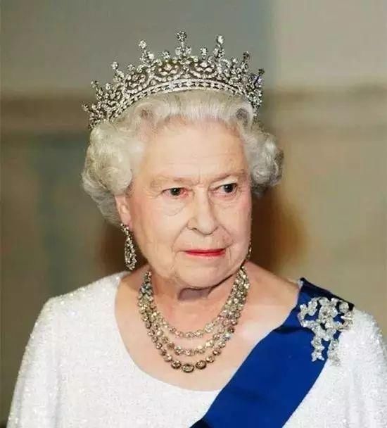 英国女王的珠宝，每一件都价值连城!