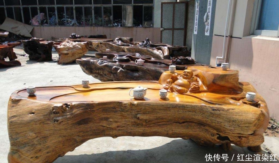 暴殄天物！比紫檀更值钱的树木，却被农村人拿来当柴烧