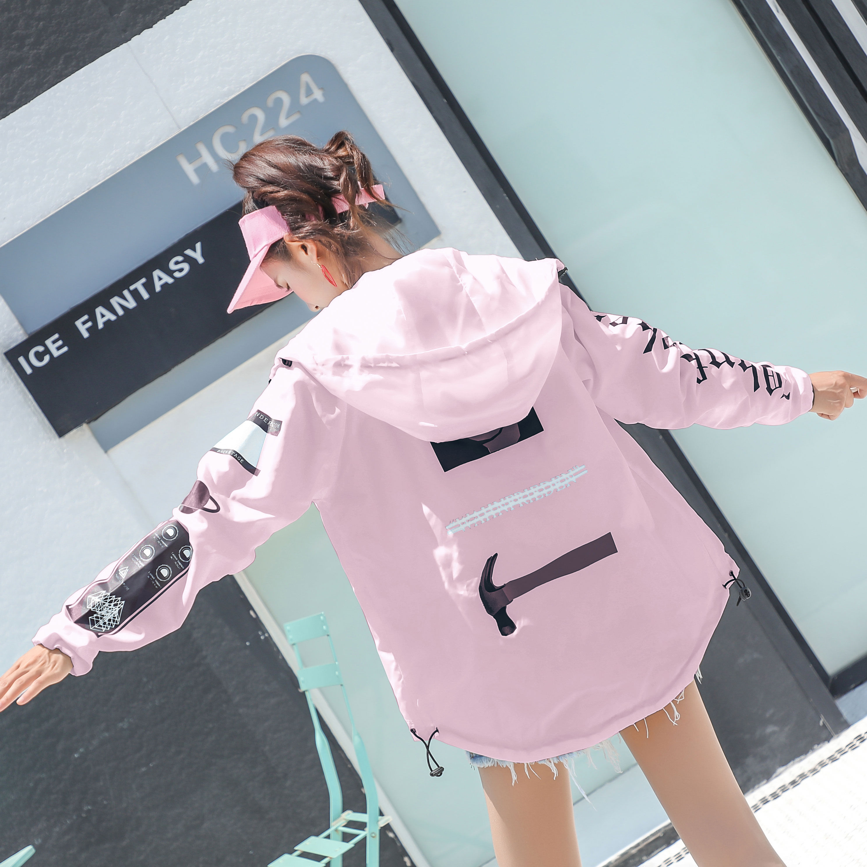 今年流行的秋装外套一款比一款好看，这十款秋装外套你都有了吗?