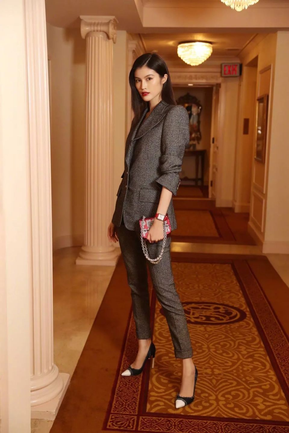 维秘名单曝光:奚梦瑶免试，何穗确认上秀!大秀开始前，这套瘦腿操