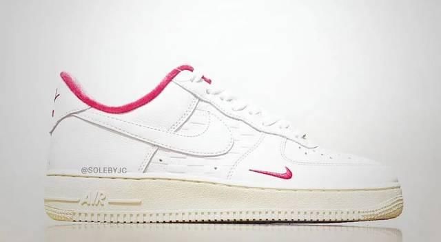  【联名】球鞋丨同一个联名，adidas和Nike怎么就差这么多？网友：甚至不如ASICS