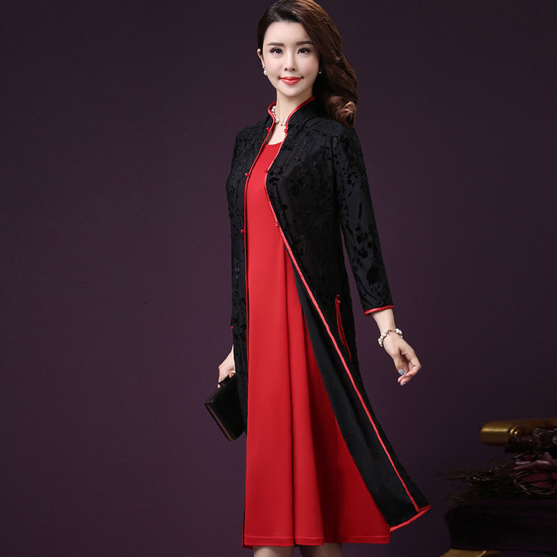 新发现一种套装:“民国风”!比连衣裙洋气百倍，比旗袍更显气质