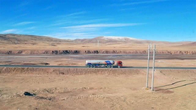 全世界最接近天的火车站，海拔高达5千多米，却不许乘客下车