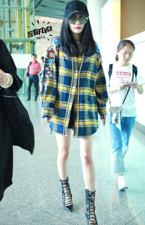 杨幂撞衫全智贤，带货女王穿法让人吃惊，网友：全女神都甘拜下风