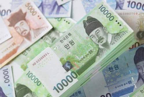 韩国今年前三季度GDP约为12210亿美元，那么全年经济总量如何呢？
