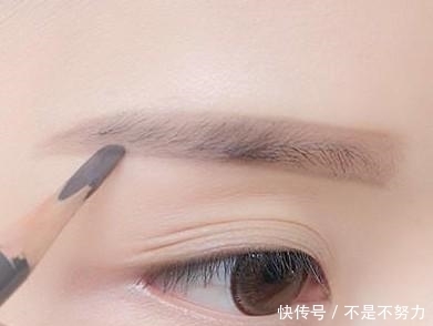  「适合」眉毛的教程! 眉毛咋画? 分享5种基础眉型