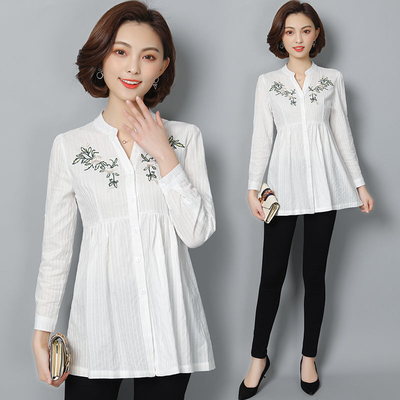 自从老妈买2件棉麻衫，连旗袍都不穿了，好看又减龄，都夸她洋气