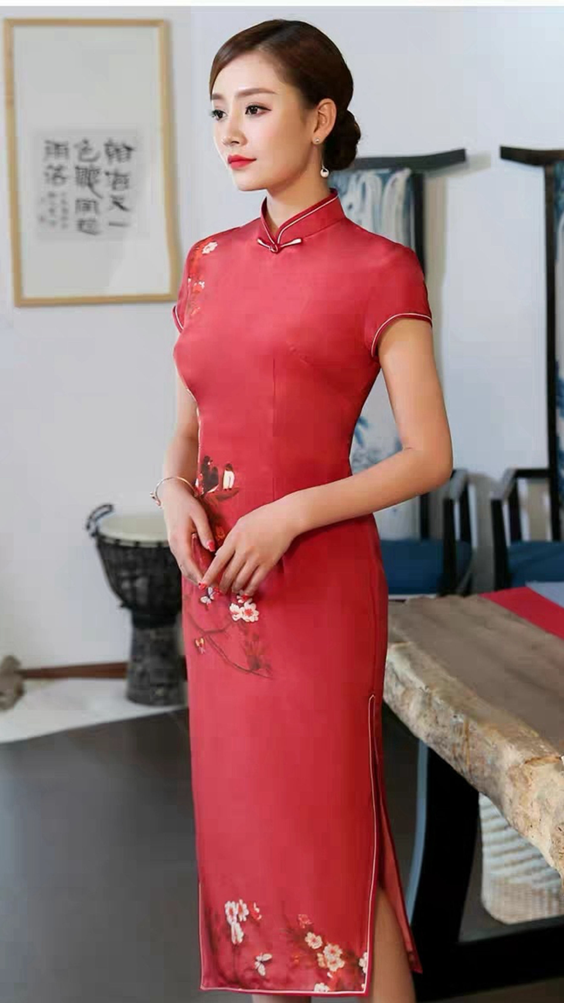 夏季新款大红喜庆真丝旗袍裙，复古改良新娘旗袍礼服，热烈喜气