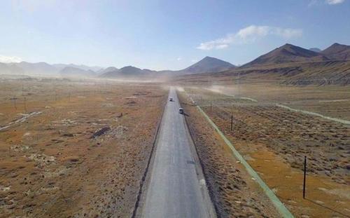 到西藏的无人区探险，为什么夜晚不要住在车里？看完涨知识了