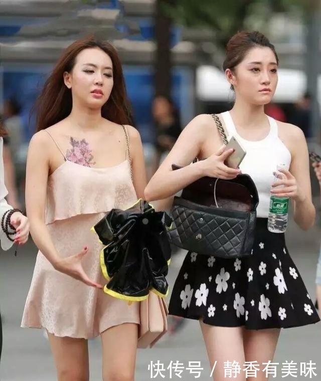  #超级#夏日清凉穿搭，短裤短裙很适合呢，图三美女清新又靓丽
