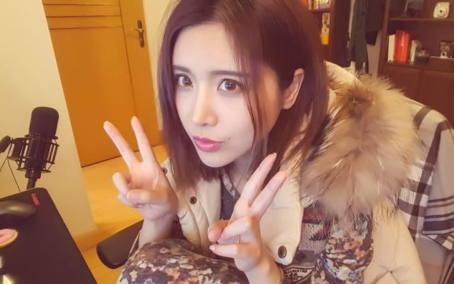 当红女主播被网警警告，10分钟后发道歉声明，她干了什么？