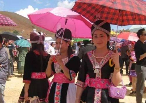 100元人民币,在老挝能做什么你一定不信