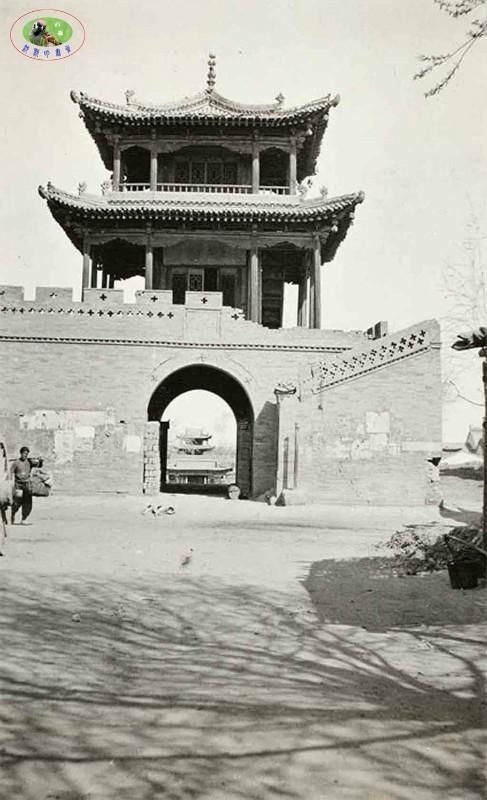 看看100年前的新疆什么样?