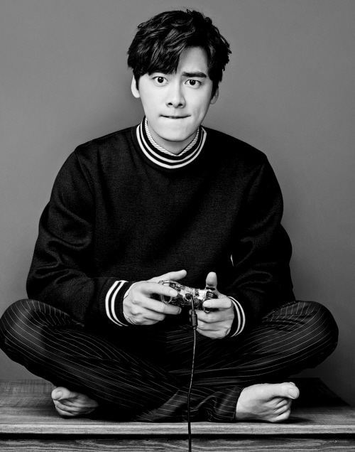 李易峰名誉案胜诉 网友：造谣者原地爆炸