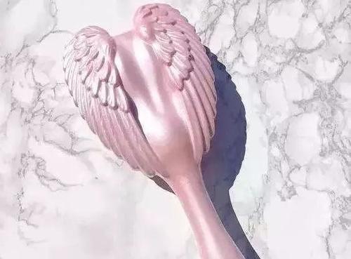 美发梳界的颜值担当，凯特王妃最爱的御用梳是这样！