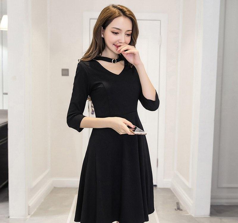 女人裙子就要这么穿，才能让人念念不忘，别傻傻不知道