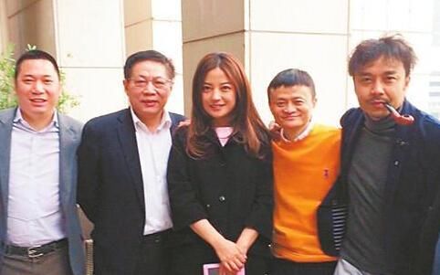赵薇出事，马云第一时间删除微信和朋友圈；我们不熟
