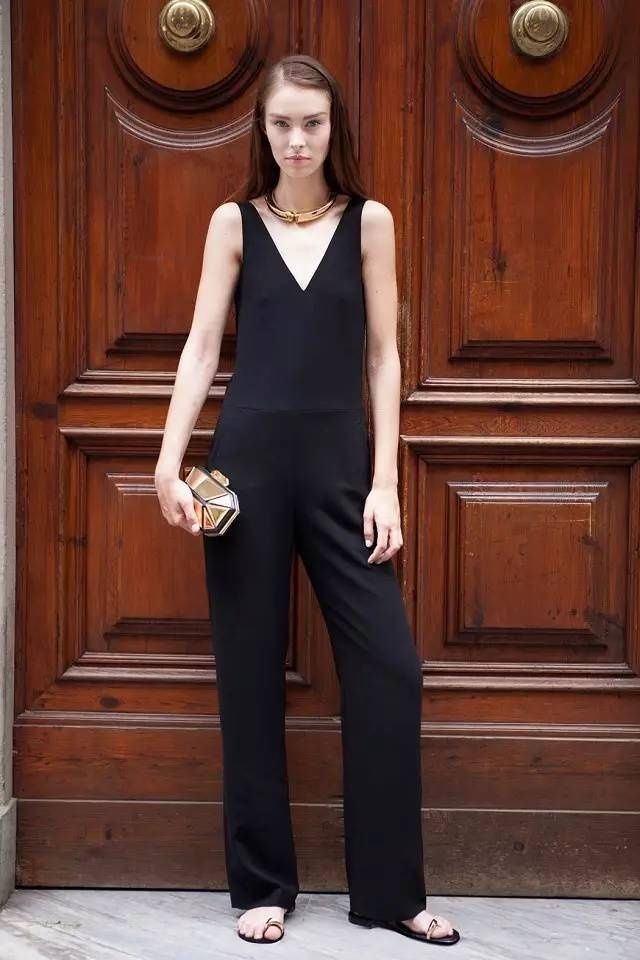 倪妮、周冬雨都被圈粉的Choker，今夏你要不要试试?