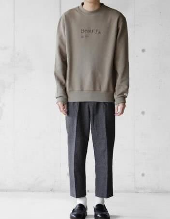 [衣品]韩国男生为什么衣品都很好？普通的字母长Tee，搭配好裤子也很潮