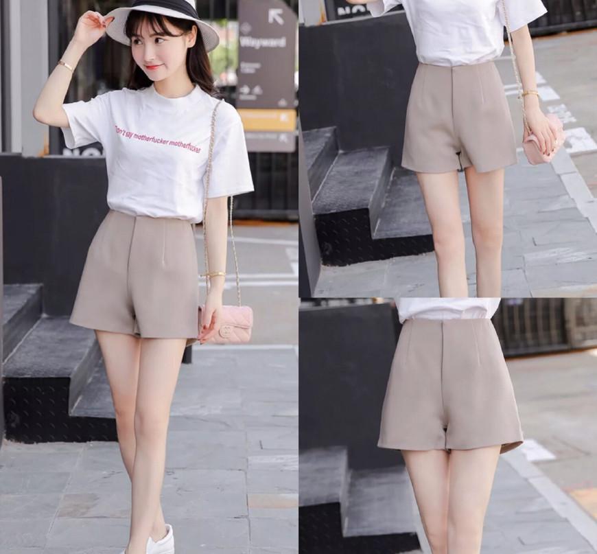 还在卷裤脚？现在流行穿高腰短裤搭配t恤，矮个子也能秀出大长腿