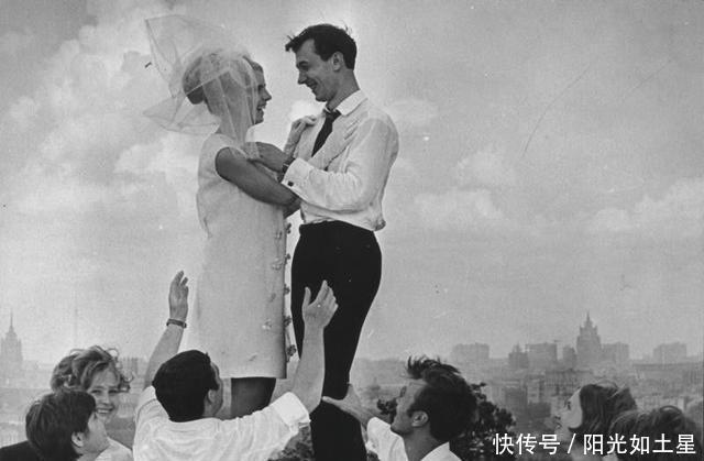 『庆祝活动』七张苏联婚礼老照片,哪个浪漫哪个让你心动